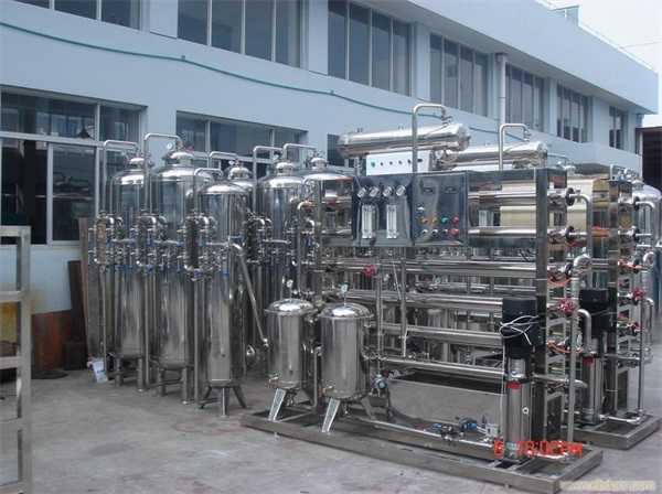 天津子潤凈化工程公司 飲料純水設(shè)備的技術(shù)開發(fā)與創(chuàng)新應(yīng)用